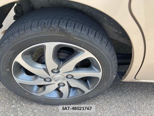 Nissan ROOX 2012-03 8316857-7