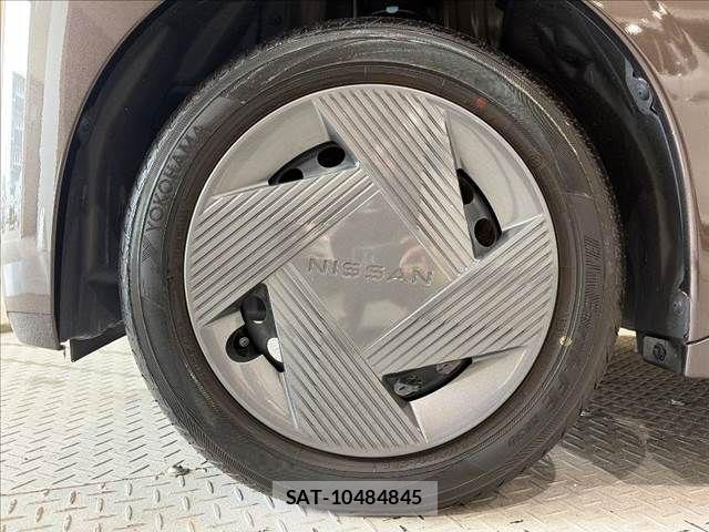 Nissan ROOX 2024-11 8337703-12