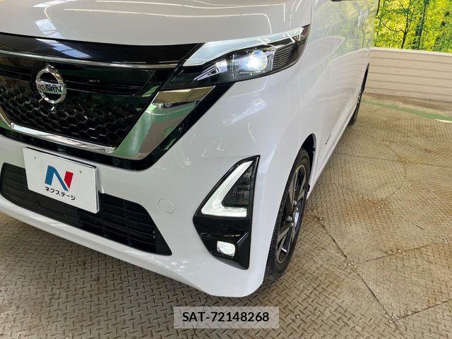 Nissan ROOX 2022-05 8337701-11