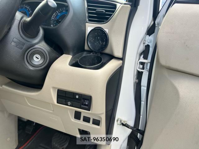 Nissan ROOX 2022-03 8337716-9