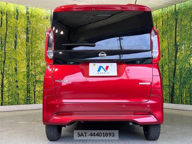 Nissan ROOX 2023-08 8337705-14