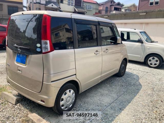 Nissan ROOX 2010-09 8334447-2