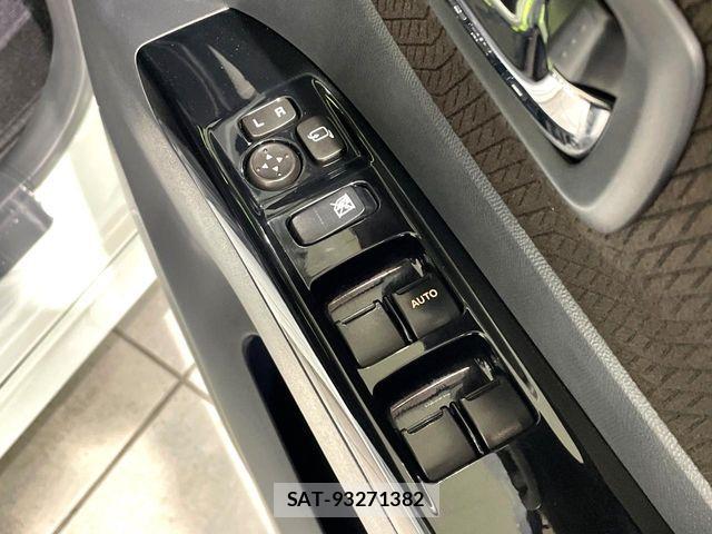 Nissan ROOX 2009-12 8334446-6