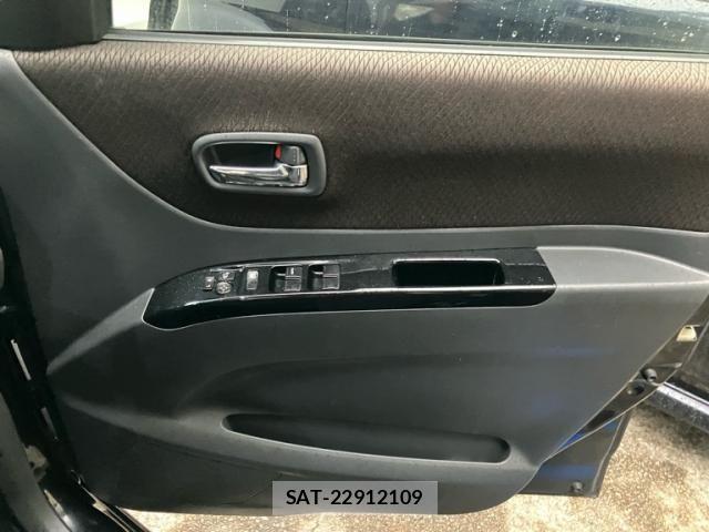 Nissan ROOX 2011-10 8334444-5