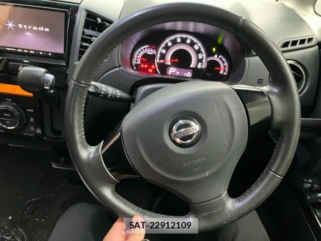 Nissan ROOX 2011-10 8334444-7