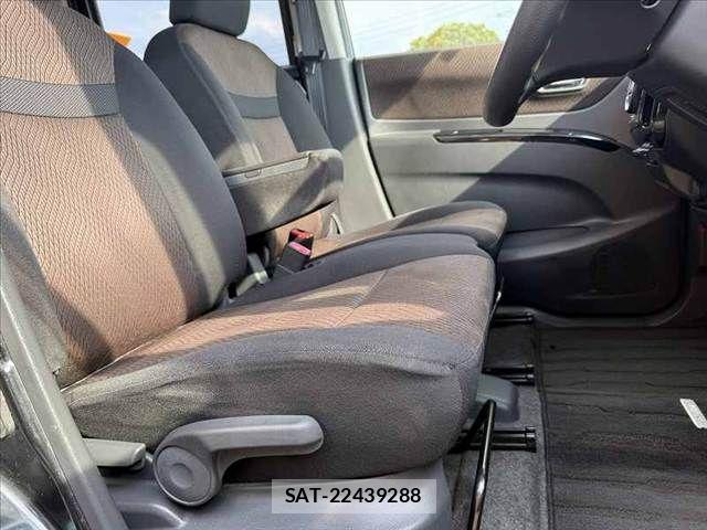 Nissan ROOX 2012-07 8355524-15