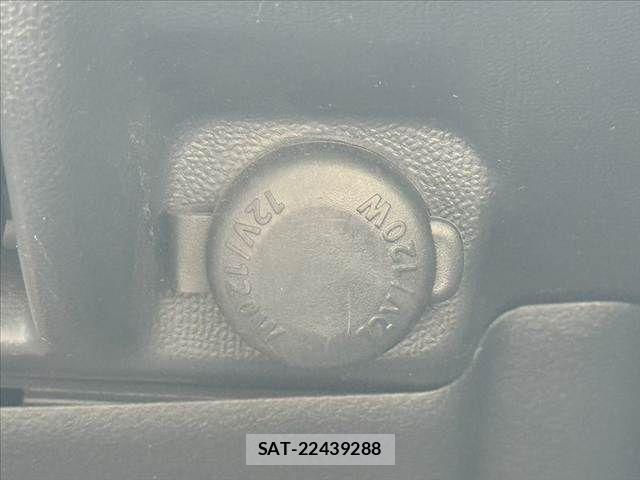 Nissan ROOX 2012-07 8355524-26