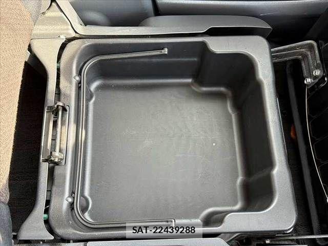 Nissan ROOX 2012-07 8355524-28