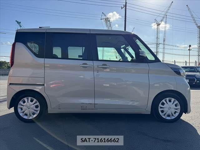 Nissan ROOX 2022-07 8355522-11
