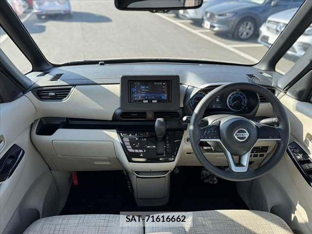 Nissan ROOX 2022-07 8355522-1