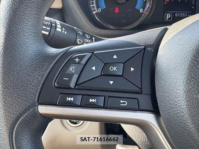Nissan ROOX 2022-07 8355522-24