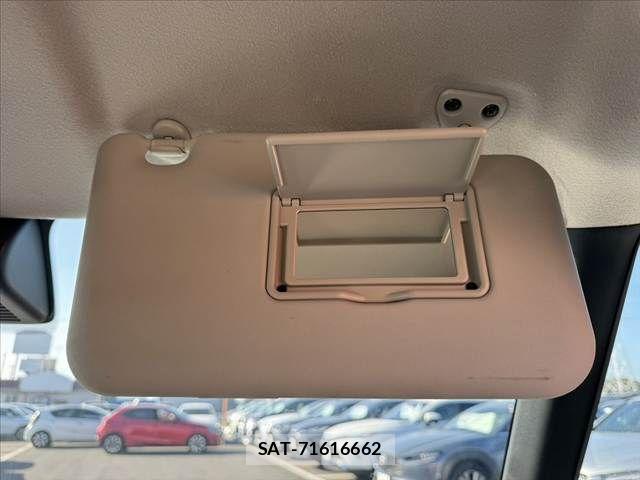 Nissan ROOX 2022-07 8355522-29