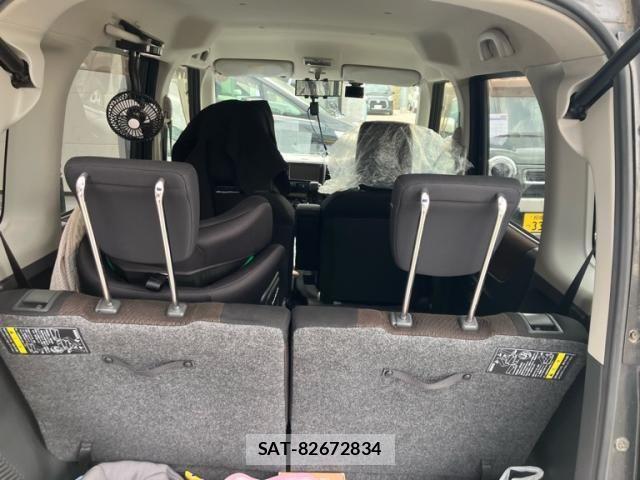 Nissan ROOX 2012-08 8355523-10