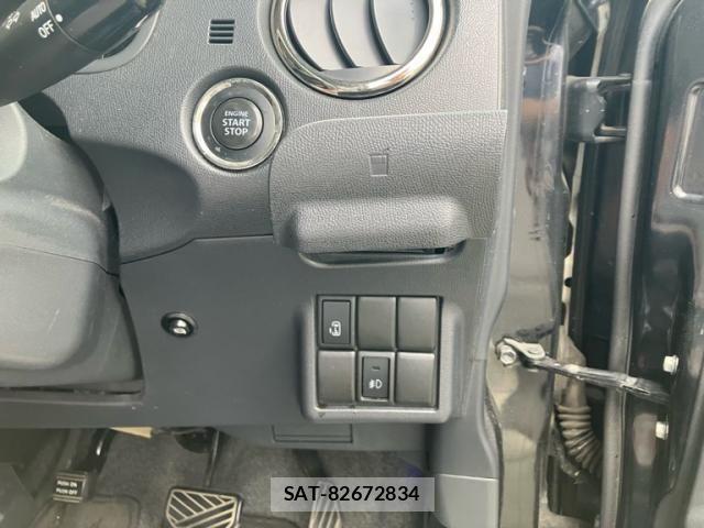 Nissan ROOX 2012-08 8355523-15