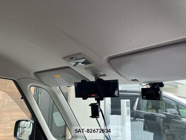 Nissan ROOX 2012-08 8355523-17