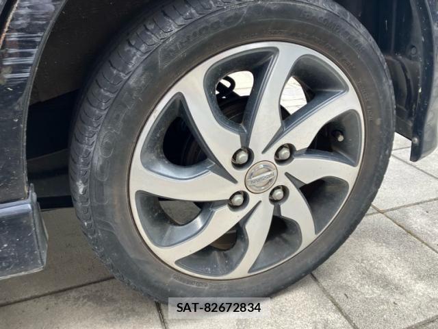 Nissan ROOX 2012-08 8355523-7