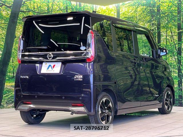 Nissan ROOX 2021-09 8355515-16