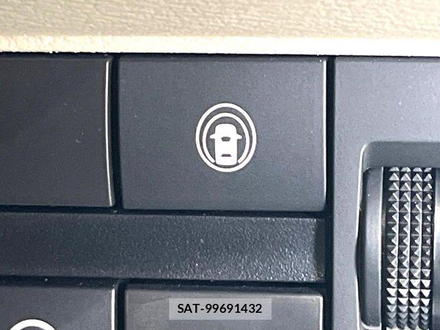 Nissan ROOX 2023-03 8355521-5