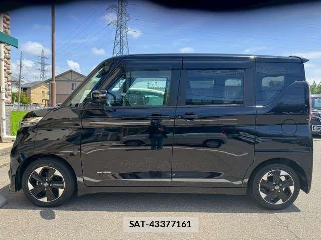 Nissan ROOX 2022-11 8368427-12