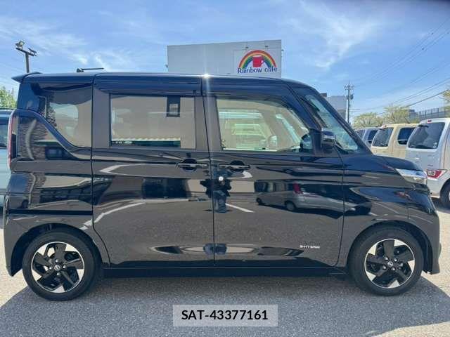 Nissan ROOX 2022-11 8368427-8