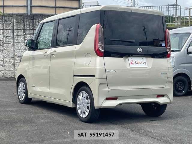 Nissan ROOX 2021-10 8368478-10