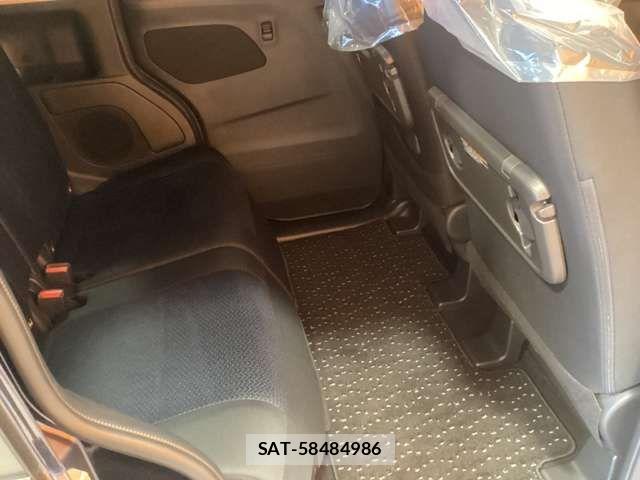 Nissan ROOX 2022-03 8368462-15