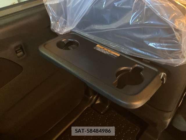 Nissan ROOX 2022-03 8368462-16
