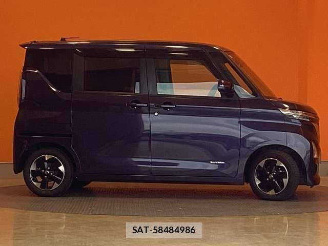 Nissan ROOX 2022-03 8368462-8