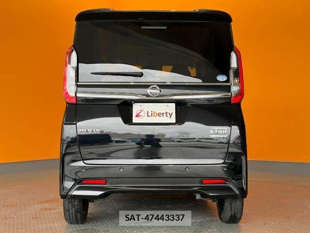 Nissan ROOX 2021-07 8368451-9