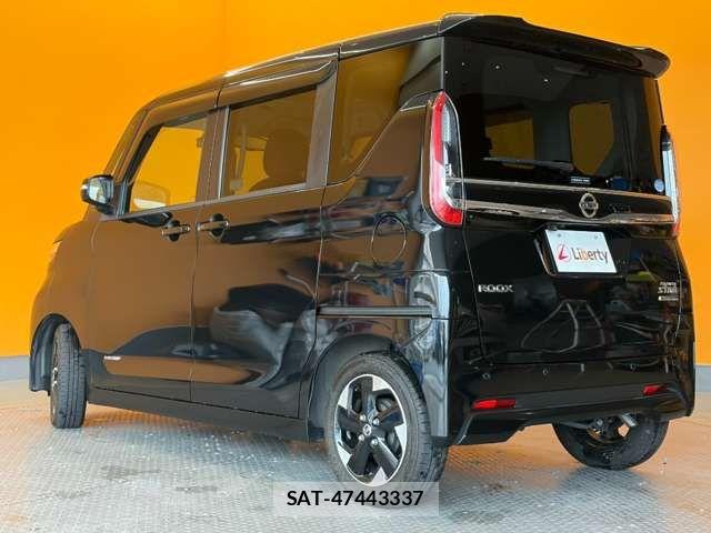 Nissan ROOX 2021-07 8368451-10