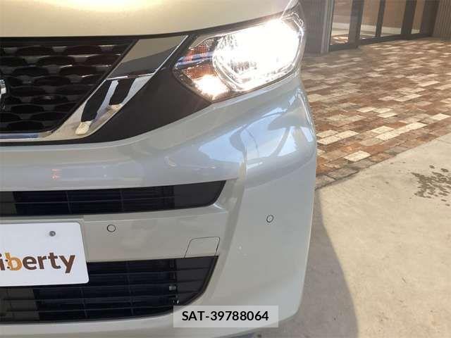 Nissan ROOX 2021-08 8368438-12