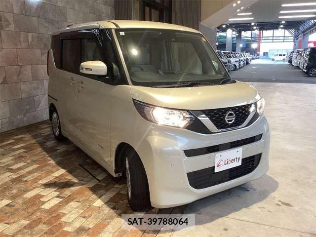 Nissan ROOX 2021-08 8368438-5