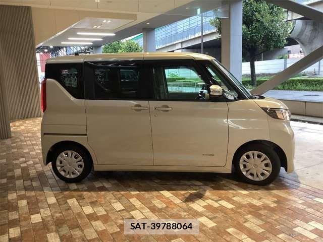 Nissan ROOX 2021-08 8368438-6
