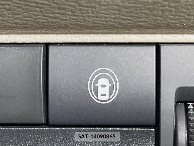 Nissan ROOX 2022-03 8368477-6