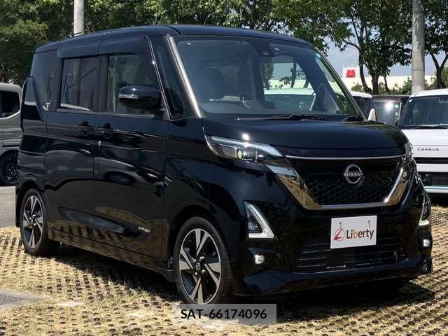 Nissan ROOX 2022-02 8368430-12