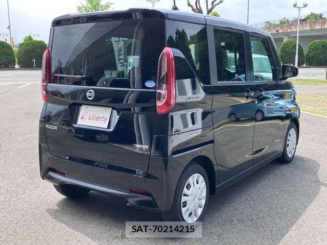 Nissan ROOX 2021-10 8368487-11