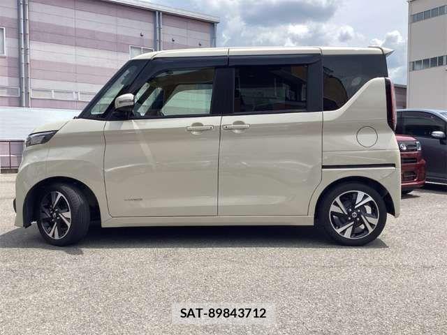 Nissan ROOX 2021-09 8368436-10