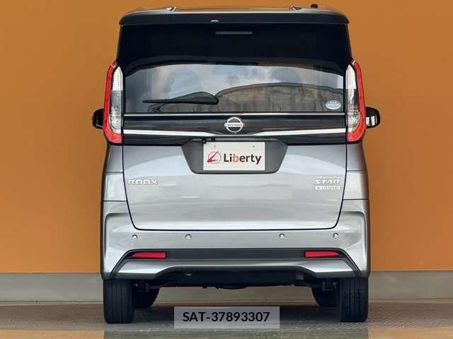 Nissan ROOX 2021-07 8368456-9