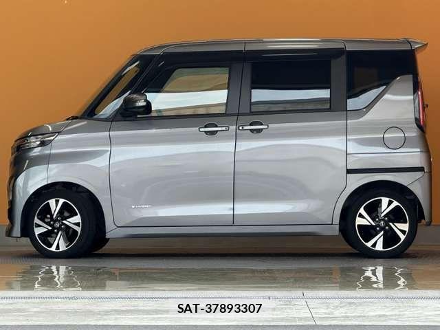 Nissan ROOX 2021-07 8368456-7