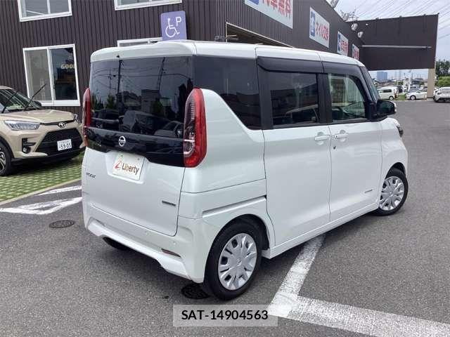 Nissan ROOX 2022-03 8368454-9