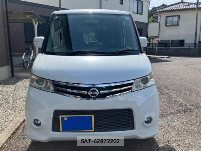Nissan ROOX 2013-02 8368493-0