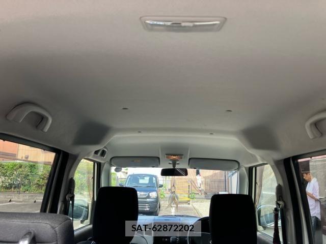 Nissan ROOX 2013-02 8368493-9