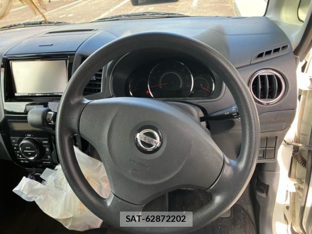 Nissan ROOX 2013-02 8368493-14