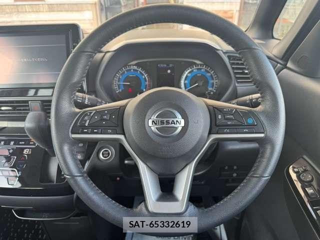 Nissan ROOX 2022-09 8368441-17
