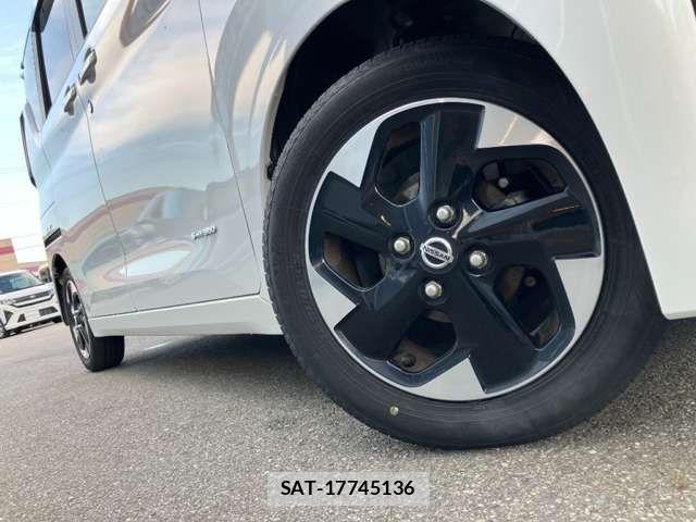 Nissan ROOX 2022-04 8368445-16