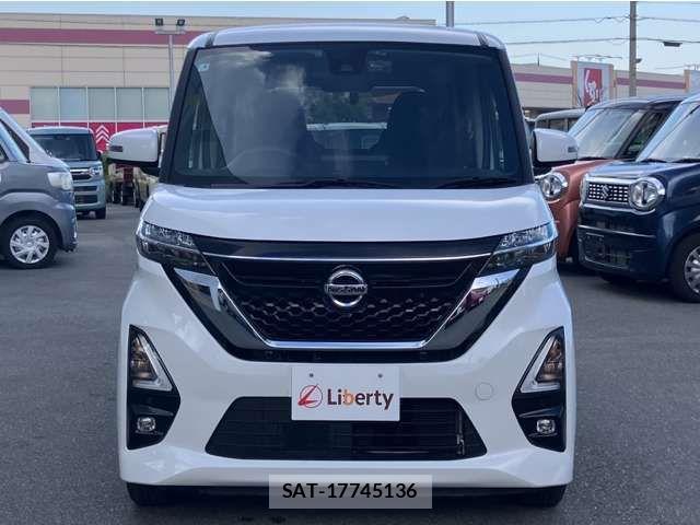 Nissan ROOX 2022-04 8368445-4