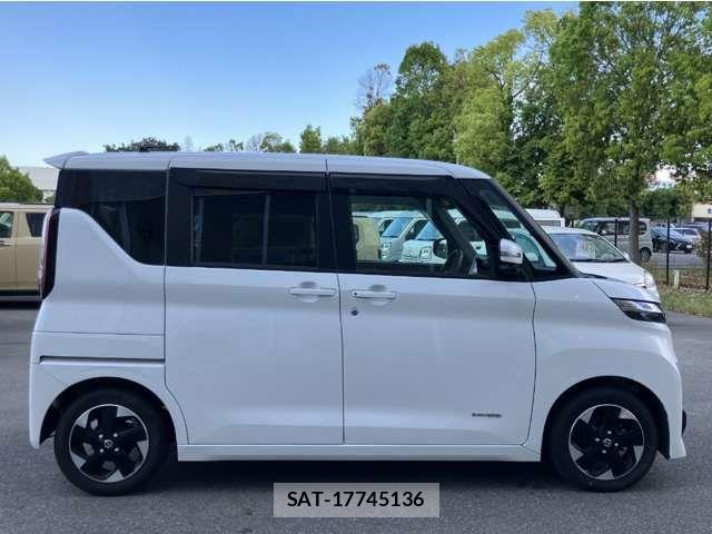 Nissan ROOX 2022-04 8368445-6