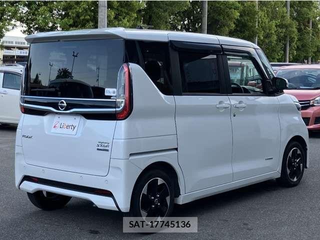 Nissan ROOX 2022-04 8368445-7