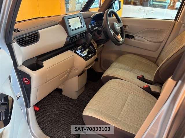Nissan ROOX 2021-10 8368482-18