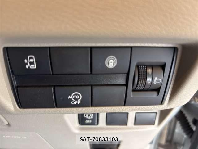 Nissan ROOX 2021-10 8368482-6